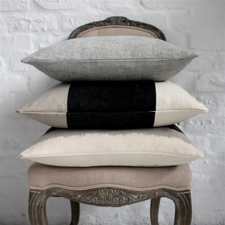 CUSHIONS BIGGIE BEST